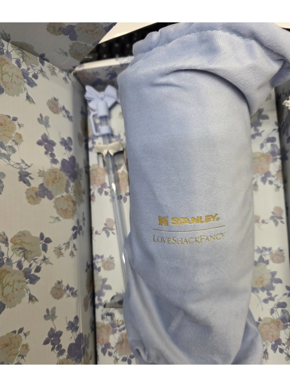 Stanley x LoveShackFancy Pink purple blue Floral Straw 40oz flowstate quencher - Picture 2 of 11